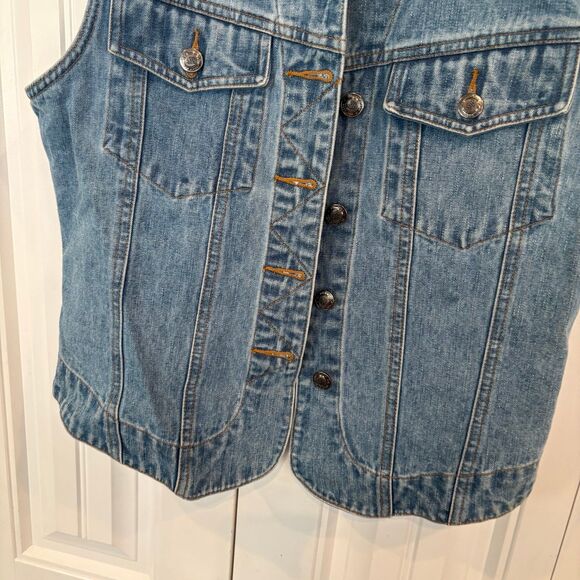St. John’s Bay Denim Vest Size Small - Picture 4 of 6